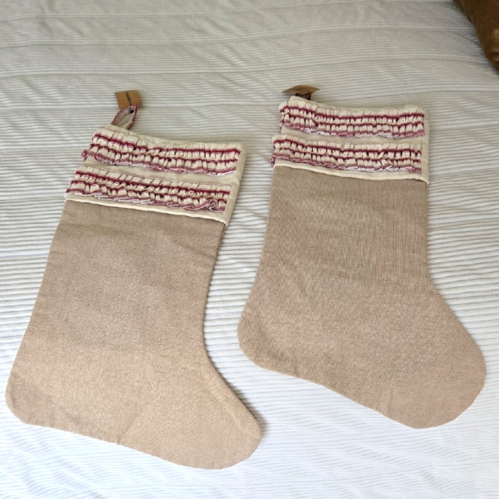 Creative Co-Op 20" Cotton Stockings (2) With Ruffle Cuff